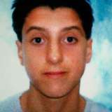 L�opera � dedicata a Michele Fazio, il 15enne che due anni prima venne ucciso da una pallottola vagante esplosa durante una sparatoria tra i Capriati e gli Strisciuglio, due potenti cosche della citt�